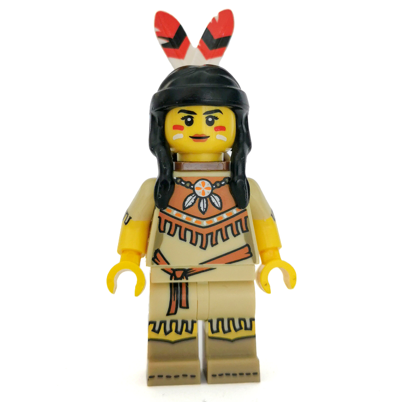 Tribal Woman (CMF) — minifigure detail