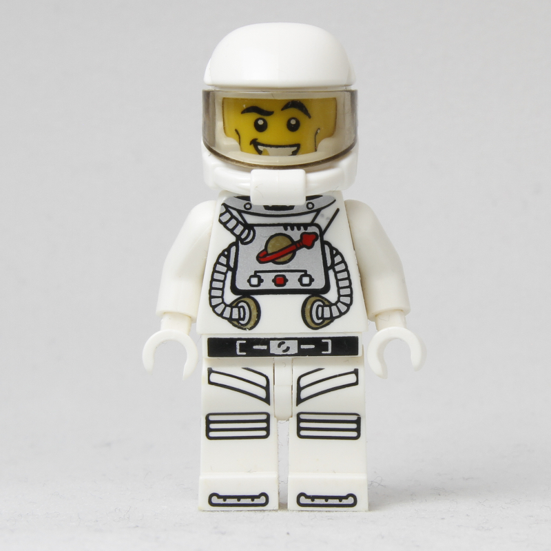 Spaceman (CMF) — minifigure detail