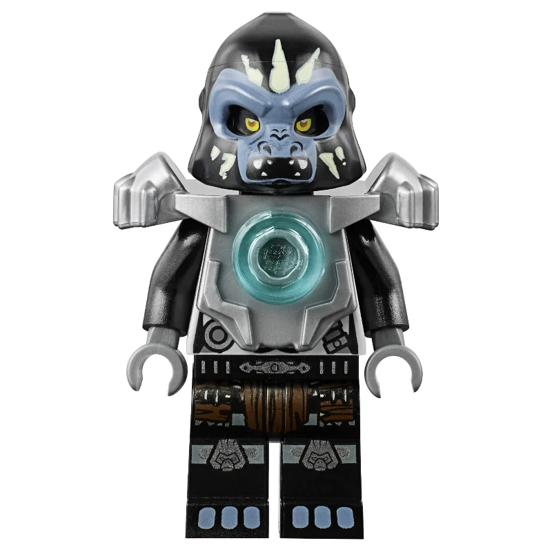Gorzan with Flat Silver Shoulder Armor