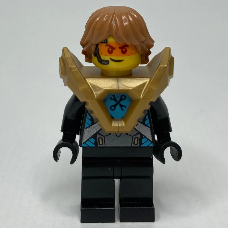 Robin Underwood with Hair and Shoulder Armor