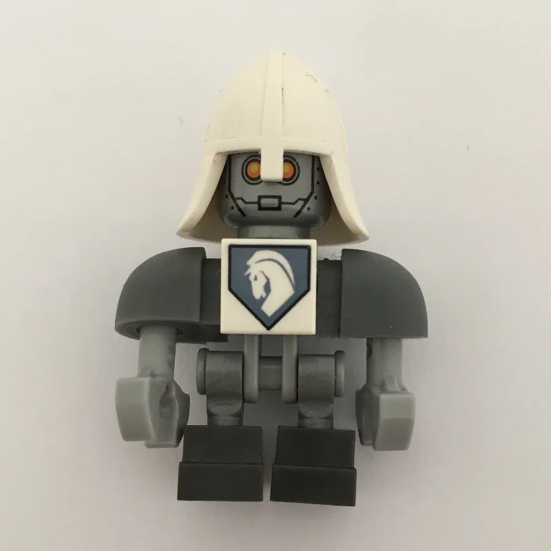 Lance Bot with White Helmet