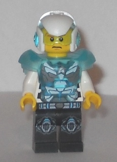 Agent Max Burns with Helmet and Shoulder Armor with White Arms