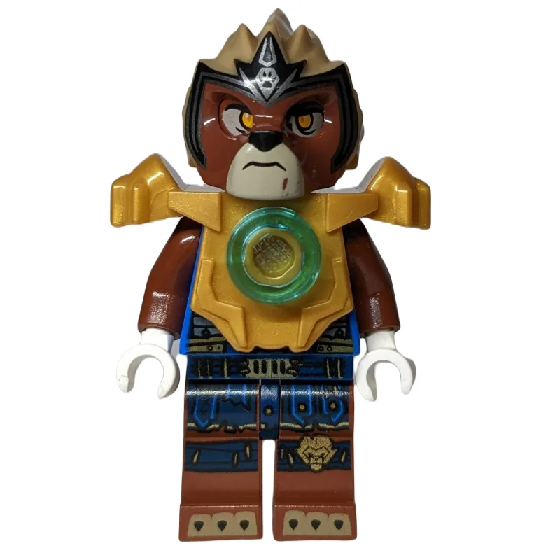 Lavertus with Pearl Gold Shoulder Armor