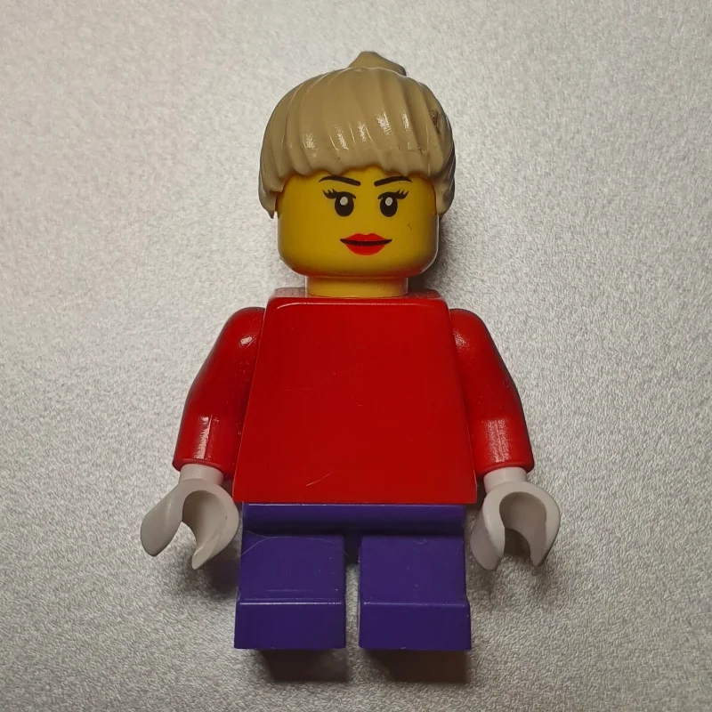 Girl, Plain Red Torso, Short Dark Purple Legs, Tan Hair (3626bpr0892 Head)
