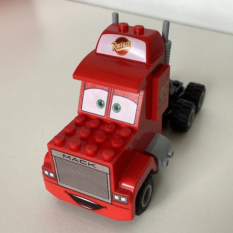 Mack, Single Part Hood