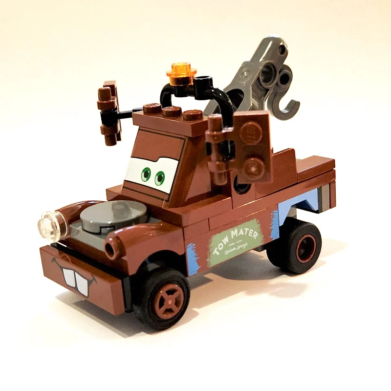 Tow Mater, Raised Left Eye