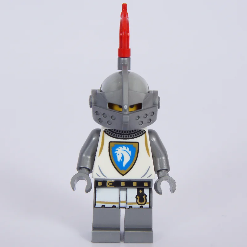 Knight, Female, White Tunic, Helmet with Red Plume