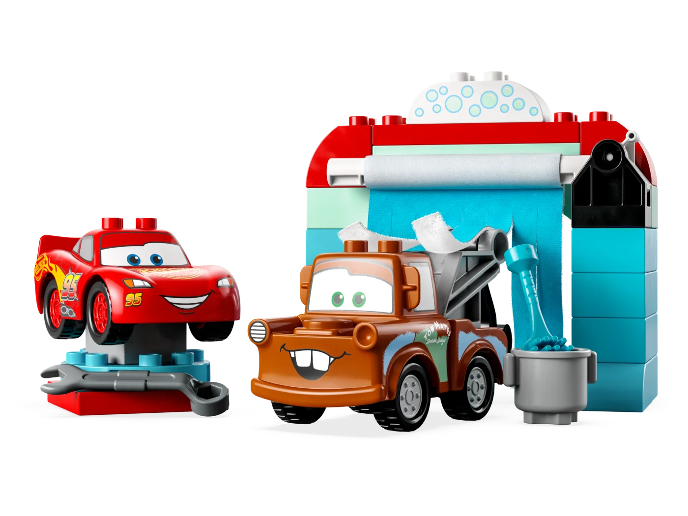 Lightning McQueen & Mater's Car Wash Fun