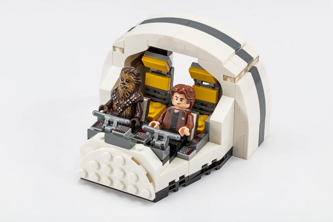 Millennium Falcon Cockpit