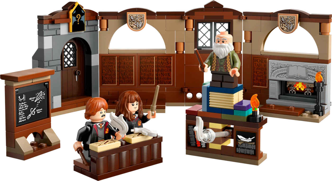 Hogwarts Castle: Charms Class